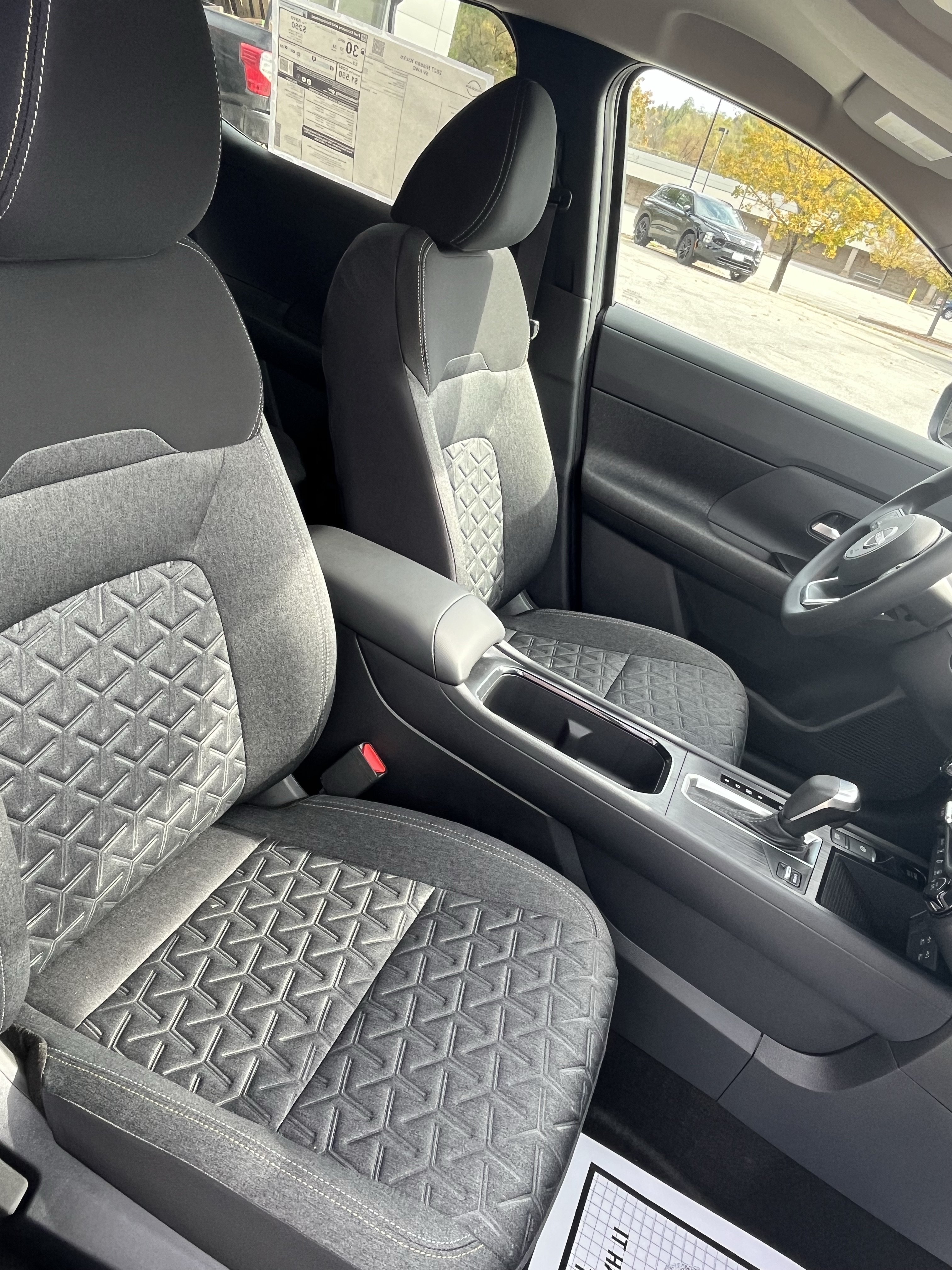 New 2027 Nissan Kicks SV AWD/4WD image 17