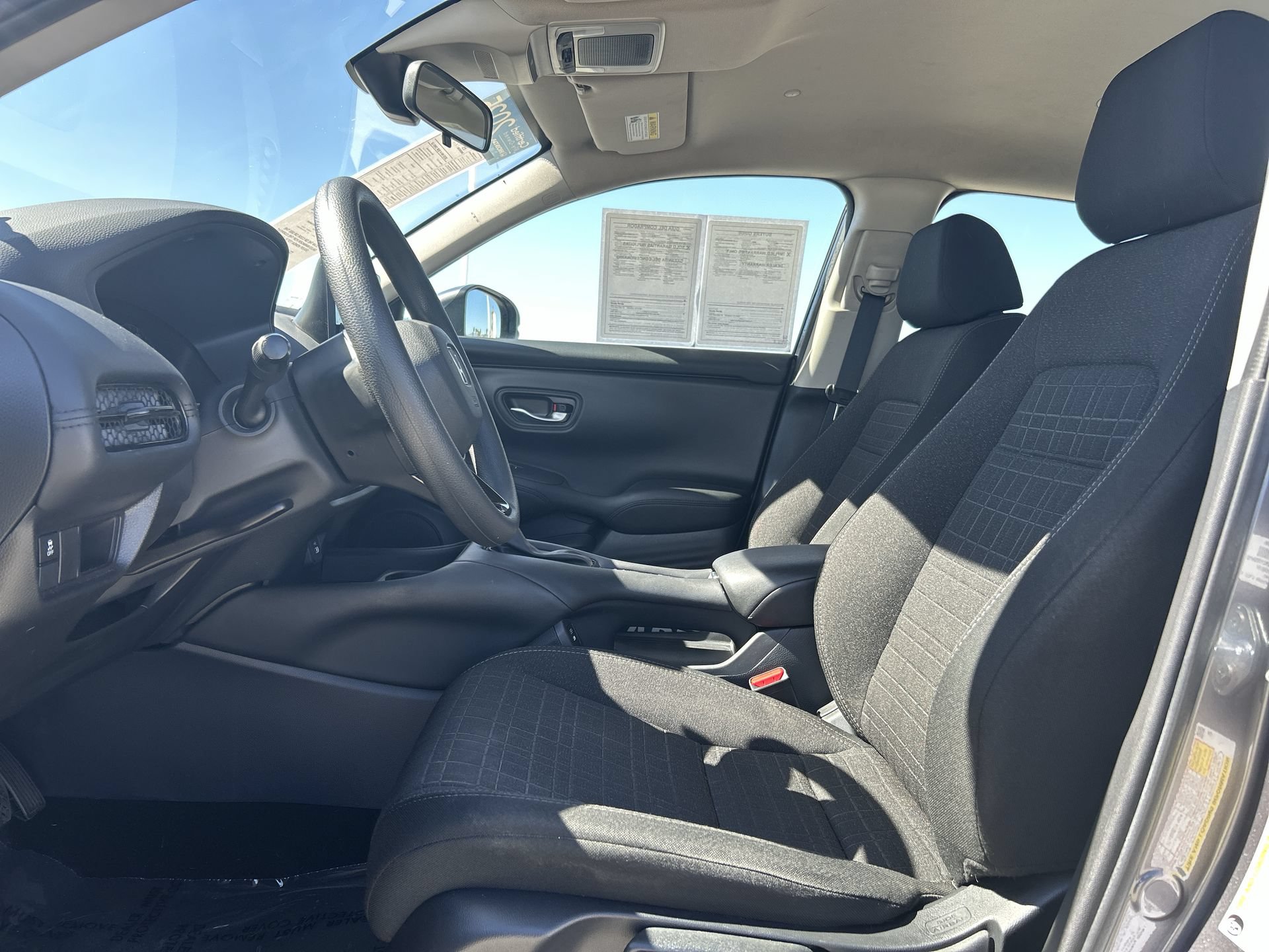 Certified 2025 Honda HR-V LX image 13