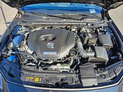 Used 2025 MAZDA MAZDA3 Hatchback w/Premium Plus Pkg image 9