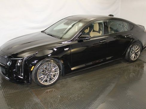 New 2026 Cadillac CT5 V Blackwing image 2