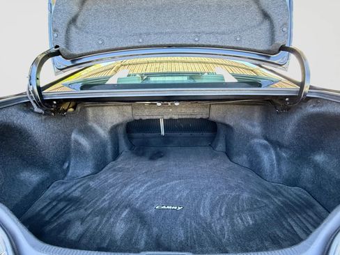 Used 2014 Toyota Camry LE FWD image 16