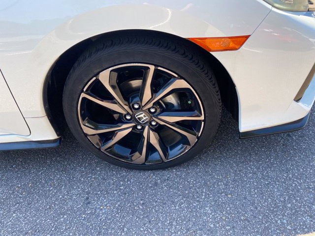 Used 2018 Honda Civic Sport image 24
