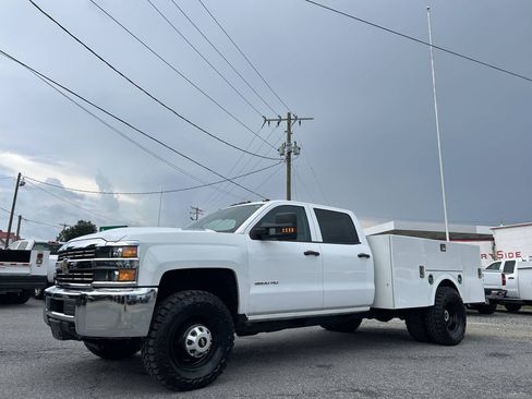 Used 2018 Chevrolet Silverado 3500 W/T w/ WT Convenience Package AWD/4WD image 1
