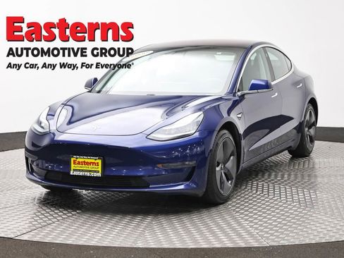 Used 2018 Tesla Model 3 Long Range RWD image 1