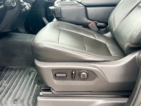 Used 2020 Chevrolet Silverado 1500 LT w/ All-Star Edition image 18