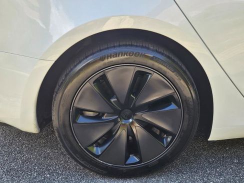 Used 2024 Tesla Model 3 Long Range AWD/4WD image 16