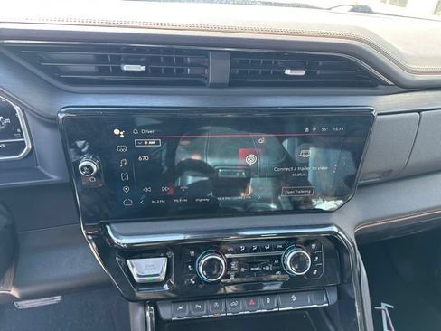 Used 2024 GMC Sierra 1500 AT4 w/ Technology Package AWD/4WD image 21