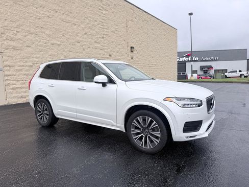 Used 2020 Volvo XC90 T5 Momentum AWD/4WD image 7