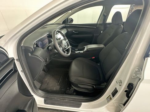 Used 2024 Hyundai Tucson SE FWD image 13