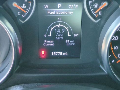 Used 2023 Jeep Gladiator Sport AWD/4WD image 11