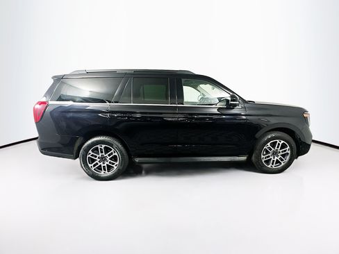 Used 2025 Ford Expedition Active AWD/4WD image 10
