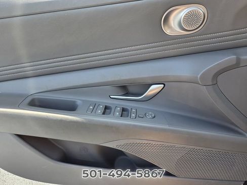 Used 2023 Hyundai Elantra SEL FWD image 25