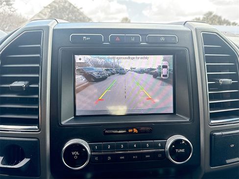 Used 2019 Ford Expedition XLT w/ Equipment Group 202A image 15