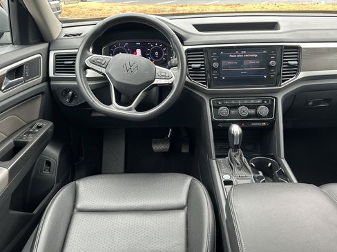 Used 2022 Volkswagen Atlas SE w/ Panoramic Sunroof Package image 20