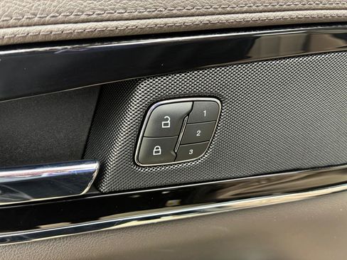 Used 2021 Lincoln Nautilus FWD image 10