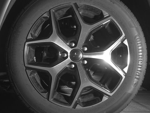 Used 2025 Jeep Compass Limited image 14