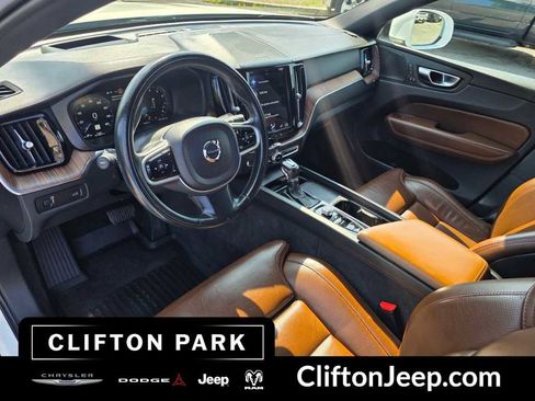 Used 2021 Volvo XC60 T6 Inscription w/ Advanced Package AWD/4WD image 9
