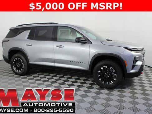 New 2026 Chevrolet Traverse Z71 w/ Enhanced Driving Package AWD/4WD image 1