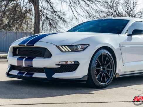 Used 2016 Ford Mustang Shelby GT350 w/ Track Package image 53