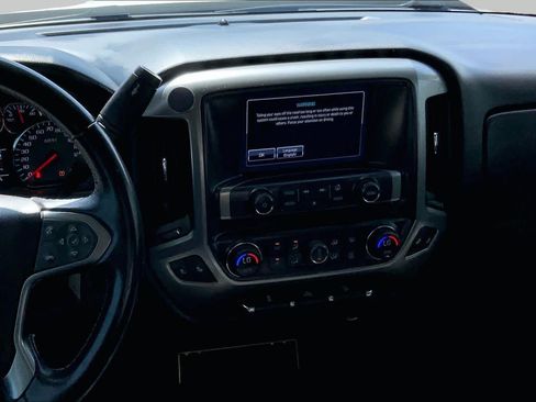 Used 2018 Chevrolet Silverado 1500 LT w/ Texas Edition AWD/4WD image 7