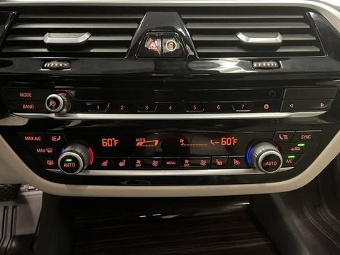 Used 2021 BMW 540i xDrive w/ Premium Package AWD/4WD image 19