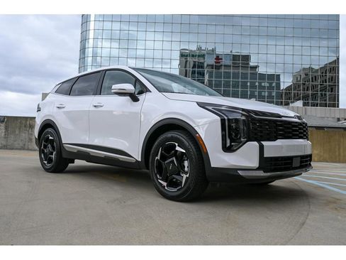 New 2026 Kia Sportage EX image 2