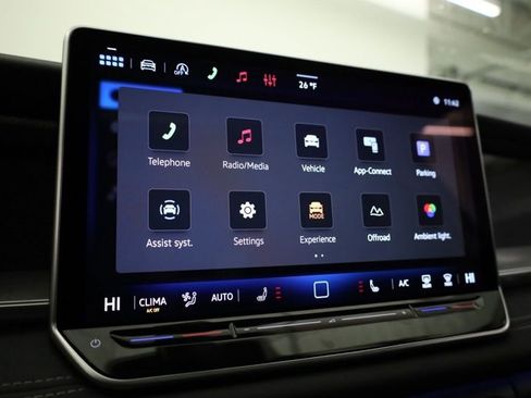New 2026 Volkswagen Tiguan SE AWD/4WD image 16