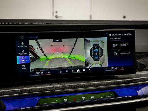 New 2026 BMW 740i xDrive w/ Executive Package image 37