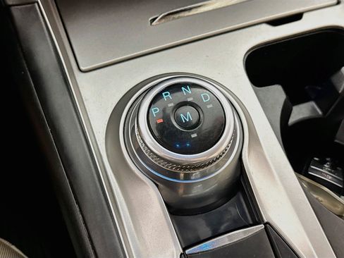 Used 2020 Ford Explorer XLT AWD/4WD image 15