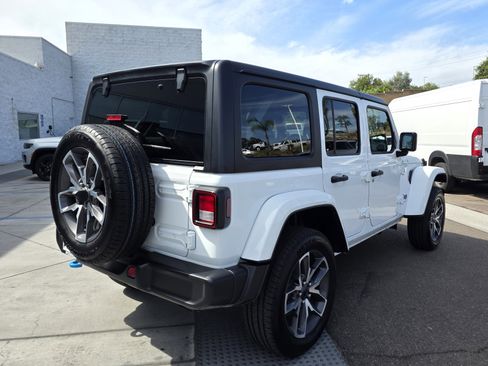 Used 2024 Jeep Wrangler Sport S image 6