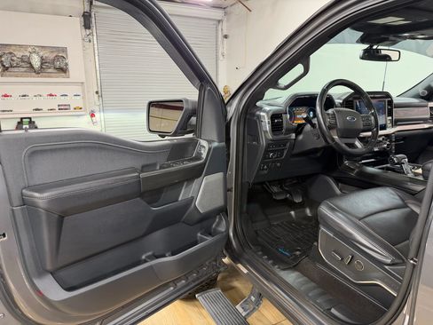 Used 2022 Ford F150 Lariat w/ Equipment Group 502A High AWD/4WD image 12