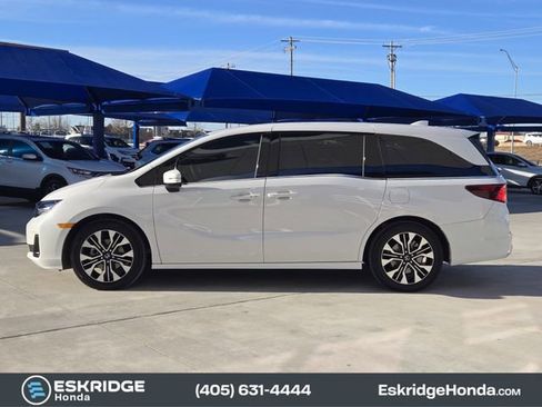 Used 2025 Honda Odyssey Elite image 4