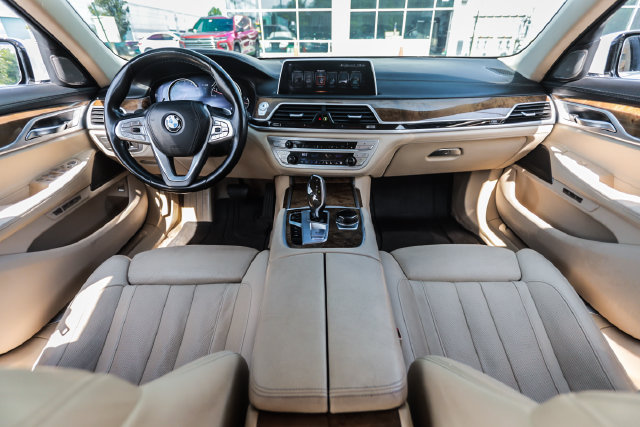 Used 2017 BMW 740i RWD image 45