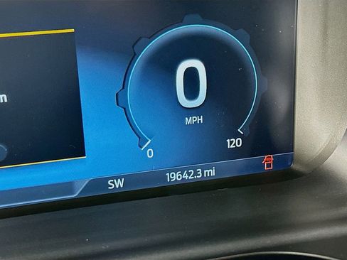 Used 2023 Ford F150 Lightning XLT image 16