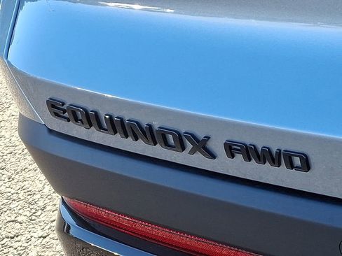 New 2026 Chevrolet Equinox RS image 11