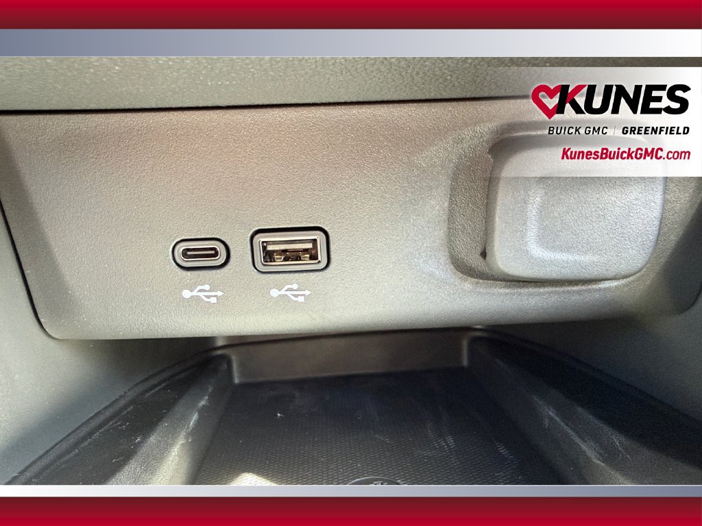 New 2026 Buick Envista Sport Touring w/ Convenience I Package FWD image 33