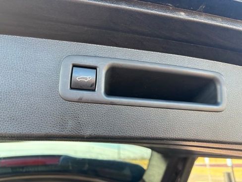 Used 2022 Toyota Highlander XSE image 26