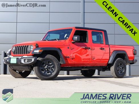 Used 2024 Jeep Gladiator Sport image 1