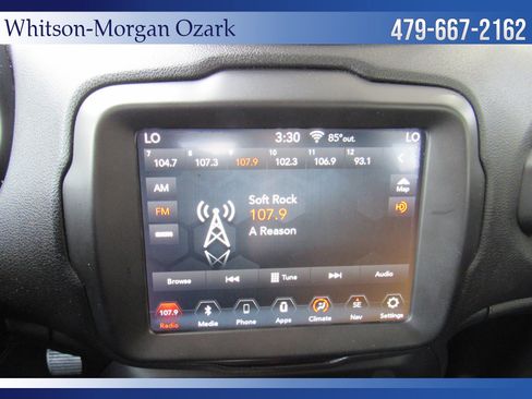 Used 2019 Jeep Renegade Trailhawk w/ UConnect 8.4 Nav Group AWD/4WD image 39