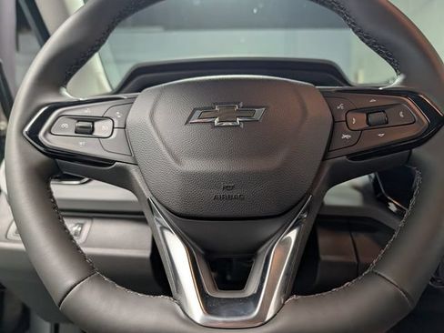 New 2027 Chevrolet Bolt LT w/ Comfort Package FWD image 17