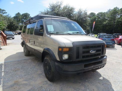 Used 2012 Ford E-250 and Econoline 250 Extended w/ Commercial Cargo Van Pkg RWD image 4