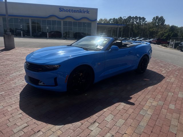 Used 2023 Chevrolet Camaro LT w/ RS Package RWD image 6