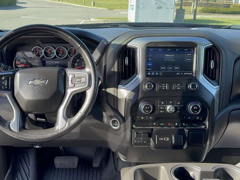 Used 2022 Chevrolet Silverado 1500 RST image 13