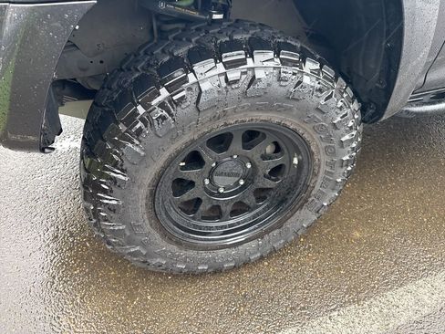 Used 2020 Toyota 4Runner SR5 image 5