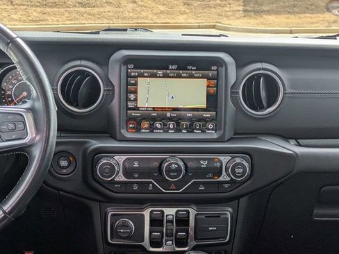 Used 2021 Jeep Wrangler Unlimited Sahara image 18