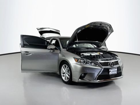 Used 2017 Lexus CT 200h FWD image 21