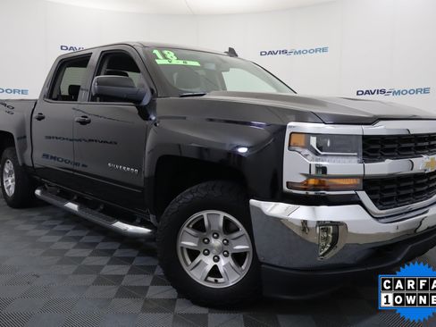 Used 2018 Chevrolet Silverado 1500 LT w/ All Star Edition AWD/4WD image 2