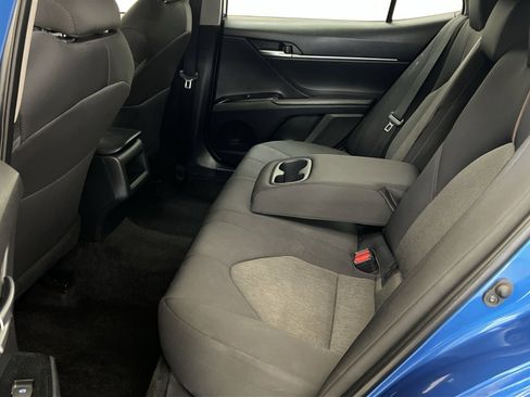 Used 2019 Toyota Camry LE FWD image 24