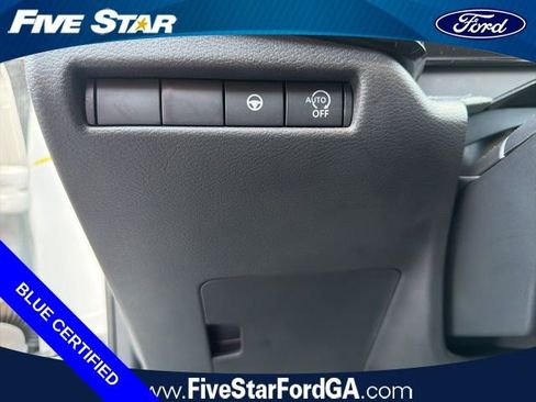 Used 2025 Nissan Kicks SR FWD image 16