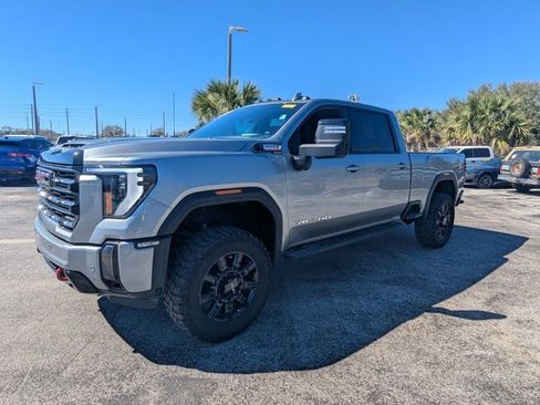 Used 2024 GMC Sierra 2500 AT4 w/ AT4 Premium Plus Package image 9